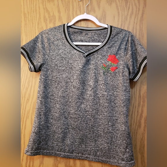 Cute, short sleeve black and gray v-neck shirt with red rose detail on front. - Picture 1 of 4